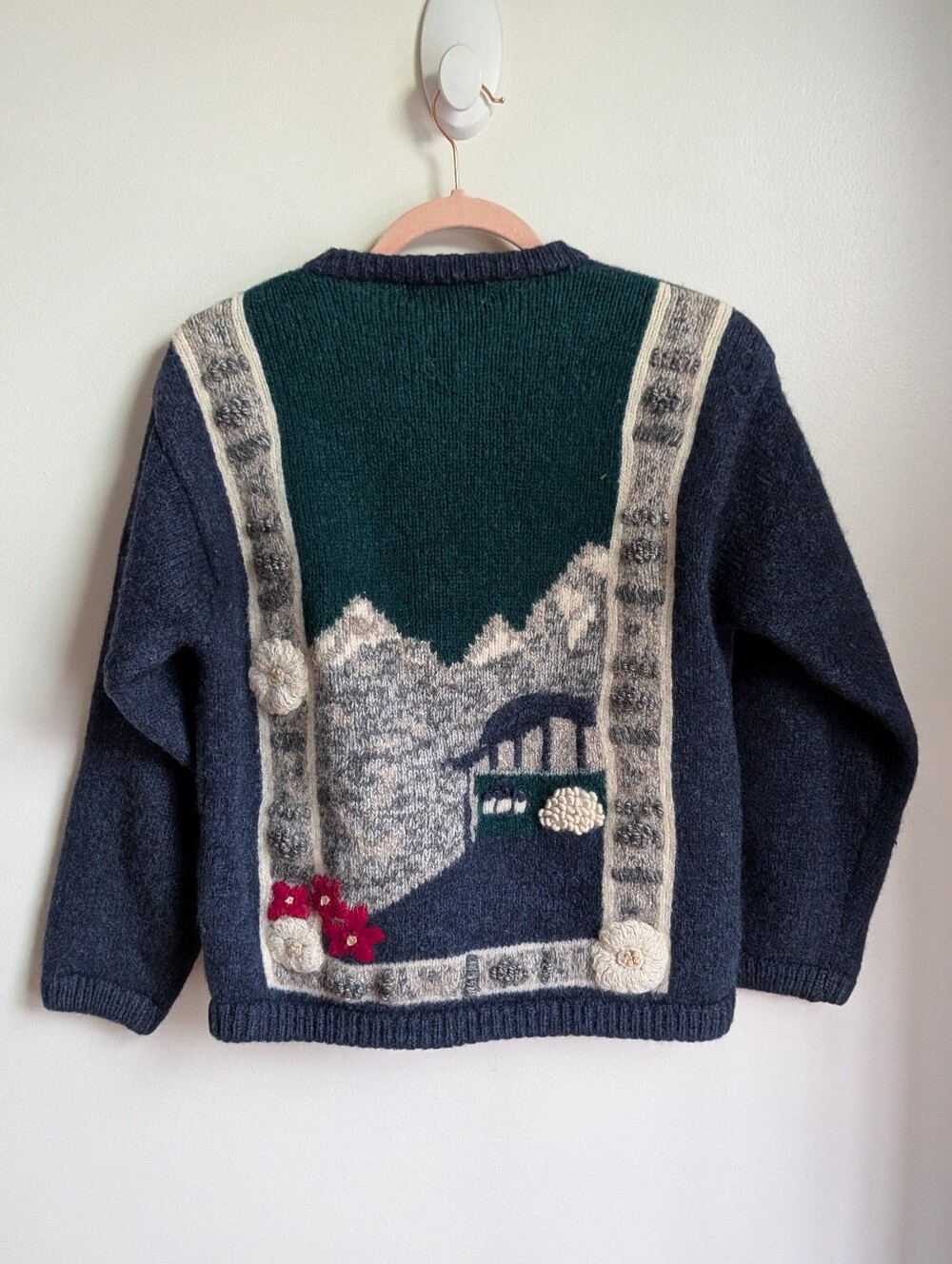 VINTAGE Navy Alpine Scene Cabin Dainty Knit Shetland Wool Cardigan Size Large - Picture 2 of 13